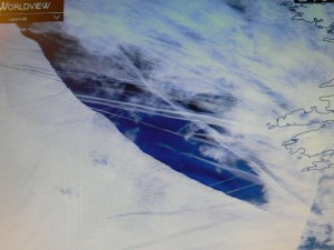 very clear to see chemtrails