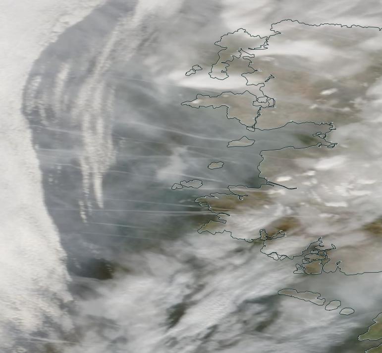 chemtrail pic 14 Feb 2019 Ireland ... also out into the Atlantic in among a white screen of cloud can be seen the chemtrails flying in.