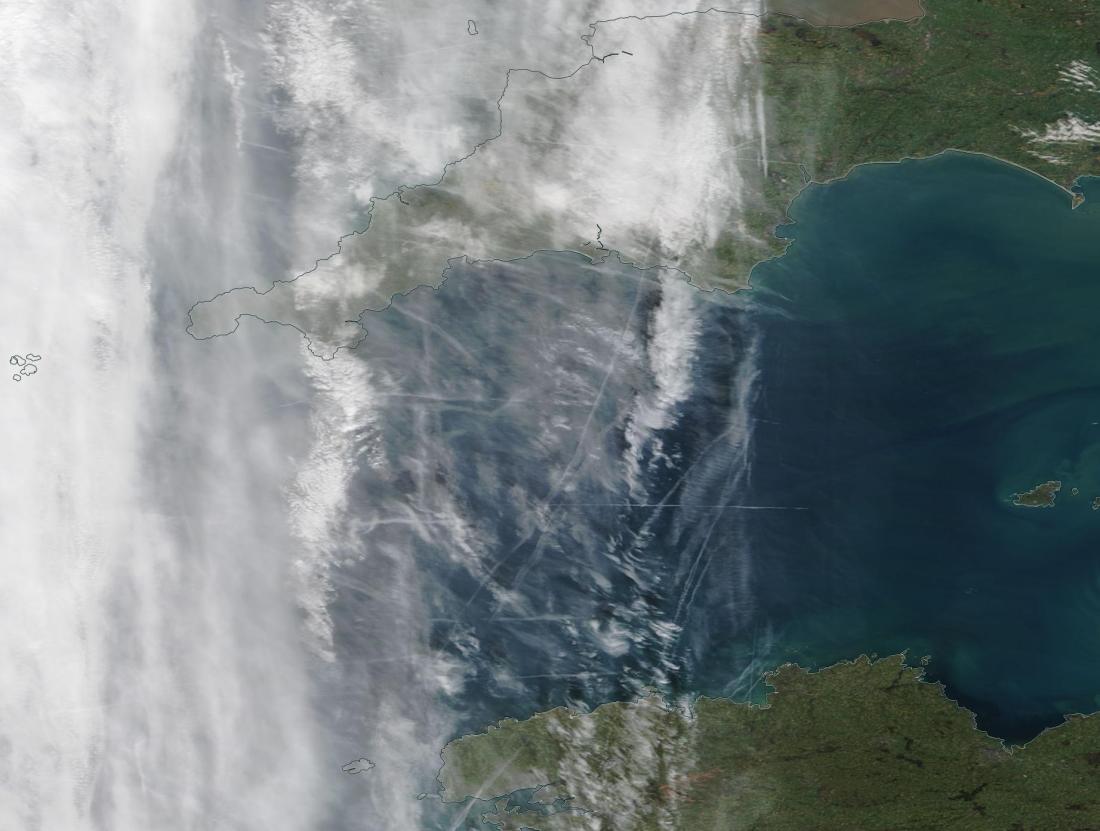 chemtrail southern England and Portsmouth 23rd Feb 2019 ... https://go.nasa.gov/2IzhjYt
