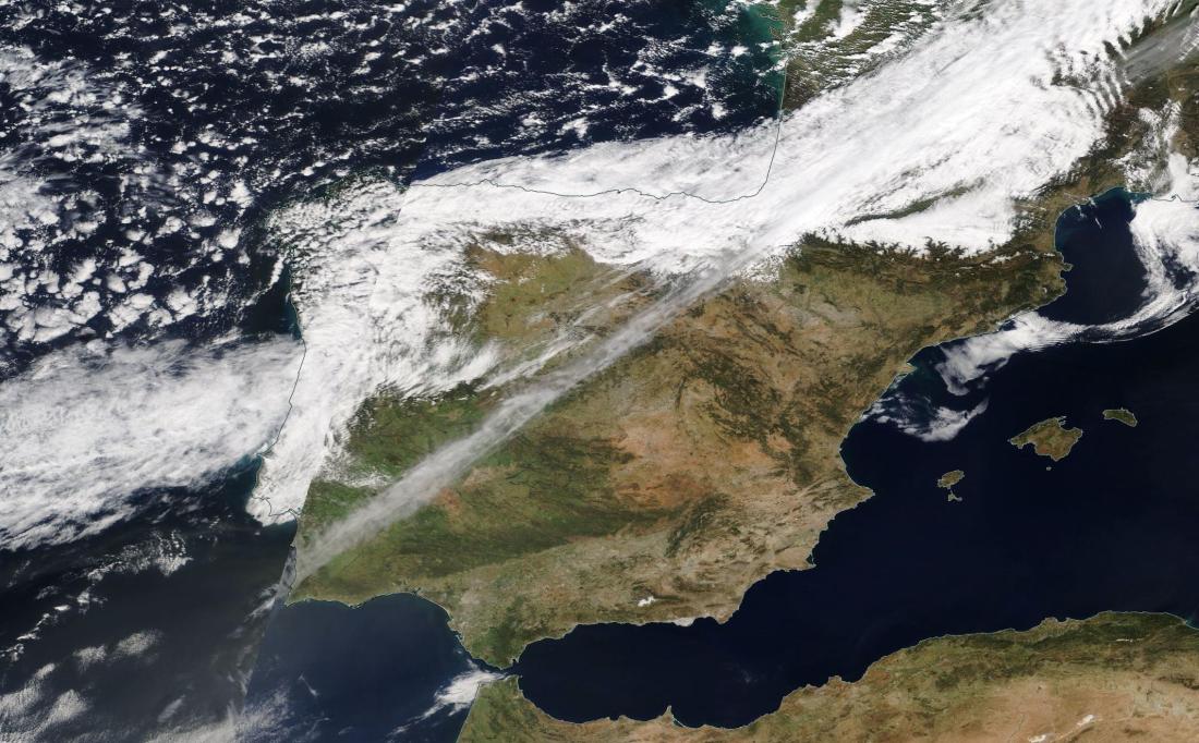 chemtrail across Spain 17th March 2019 ... https://go.nasa.gov/2JkgUJK