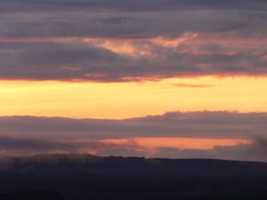 UK chemtrail 30th March 2019 18:42 GMT ...distant flight paths of suspected chemtrails over Cumbria.
