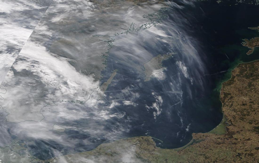 chemtrail geoengineering Kelmar Gotland Baltic Sea 3rd April 2019 ... https://go.nasa.gov/2FTxQSt