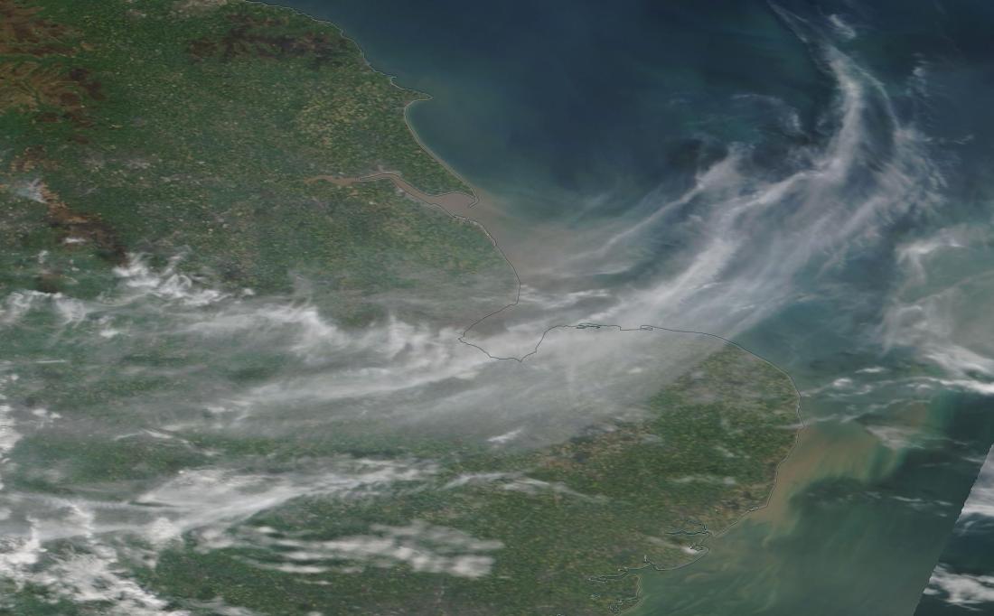 chemtrail geoenginering Norfolk, The Wash, south Midlands 21 April 2019 ... https://go.nasa.gov/2UScgrN