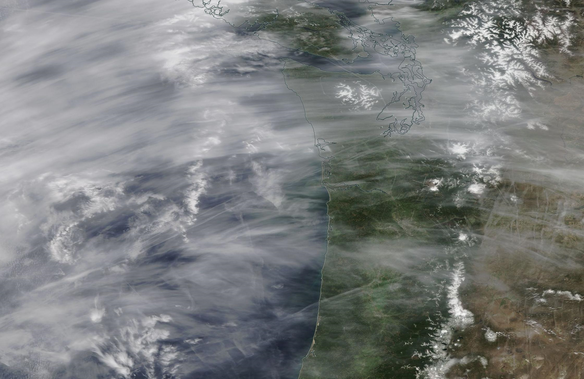 chemtrails in the skies above Vancouver and Seattle 25 April 2019 ... https://go.nasa.gov/2UZvhbD