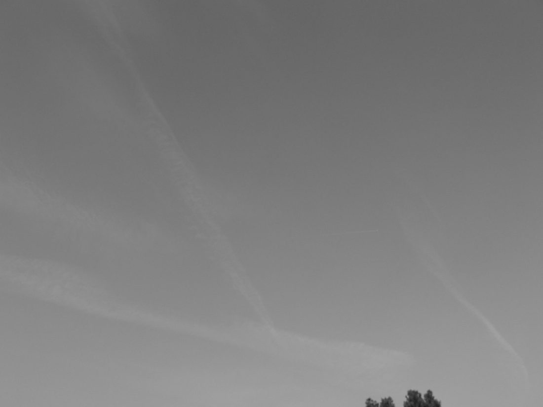 chemtrail geoengineering 5 April 2019  08:08 BST, an already aluminized sky has blown in. NE England. 