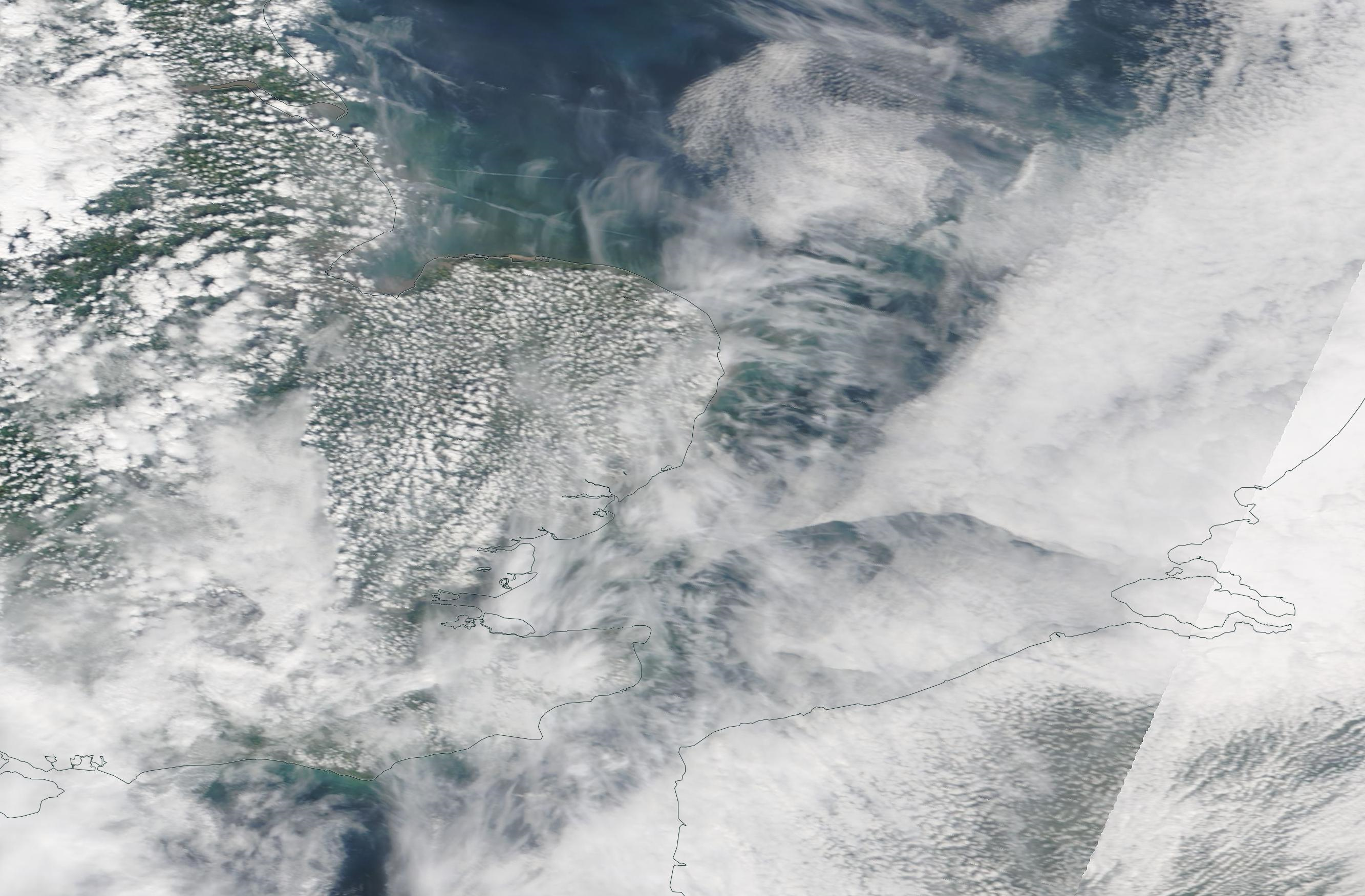 chemtrail geoengineering eastern England, Holland, Dover Wed 1st May 2019