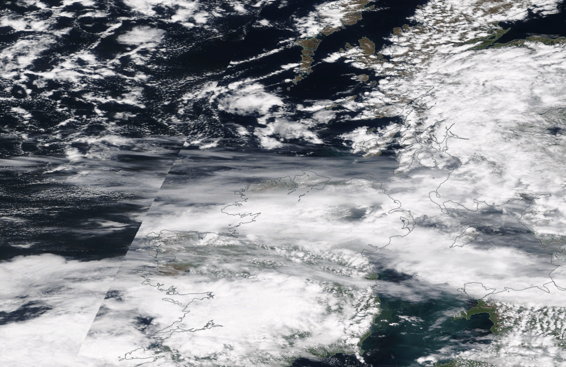 chemtrails Irish Sea, Northern Ireland and across England 7 May 2019 ... https://go.nasa.gov/2DTVUo0