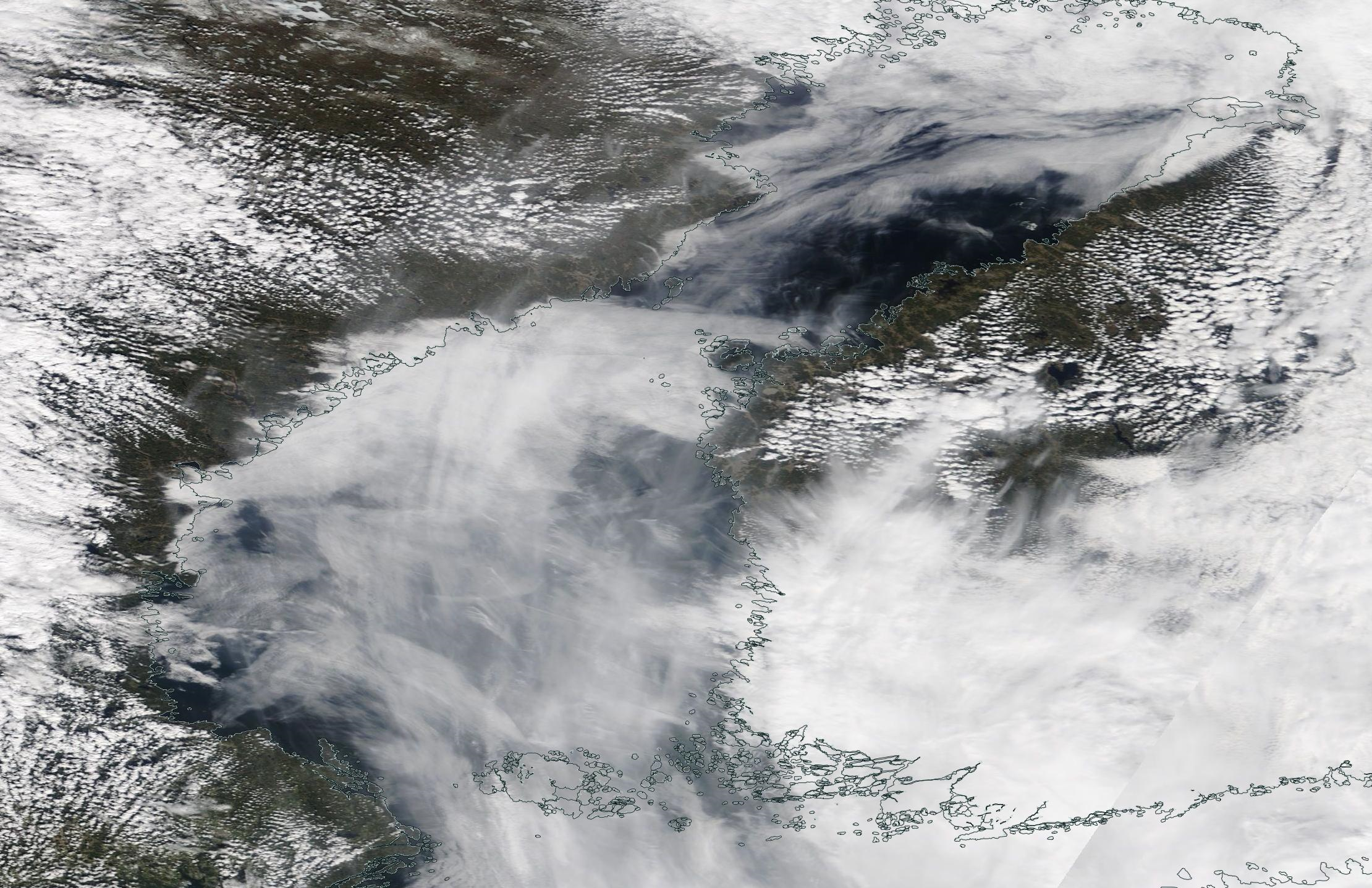 chemtrails geoengineering Stockholm, Helsinki, Aland Island, Baltic Sea, 11 May 2019 ... https://go.nasa.gov/2E4eslp