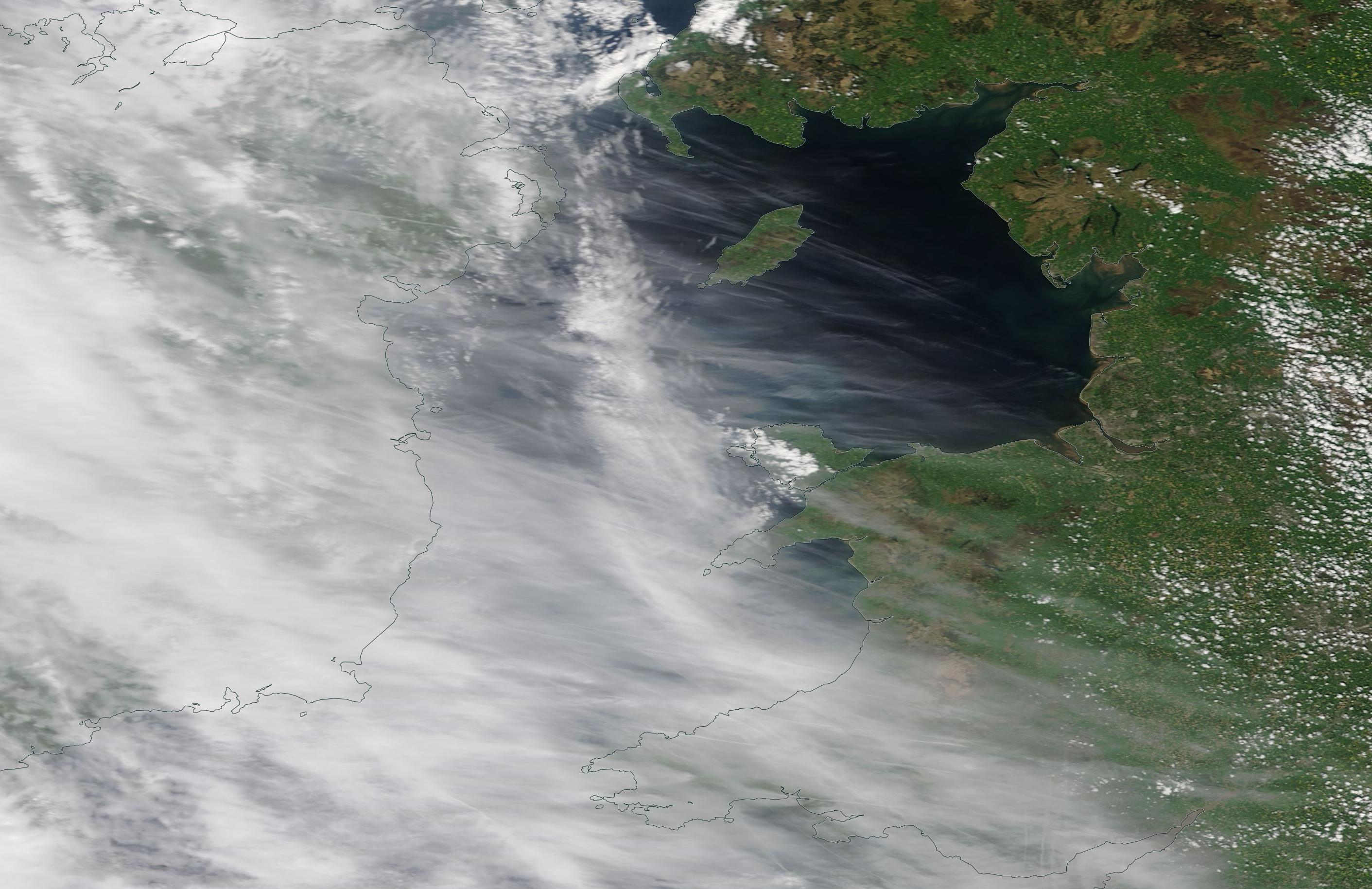 Irish Sea chemtrail geoengineering 16 May 2019 ... https://go.nasa.gov/2Ef8RZw