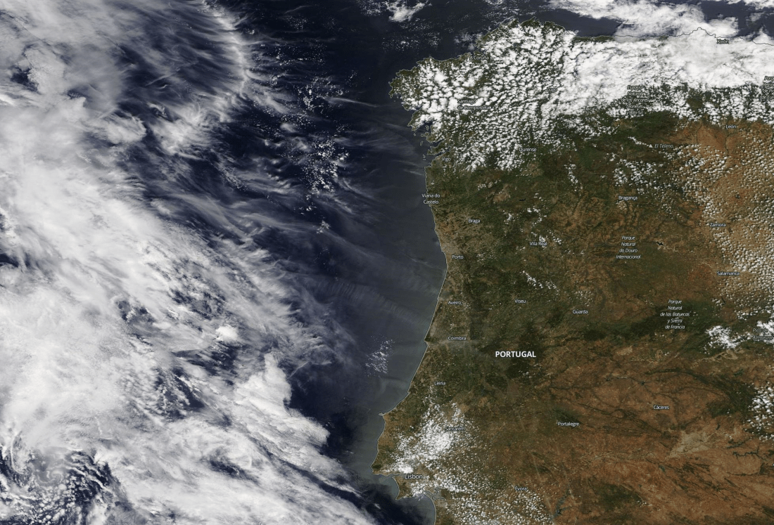 Oporto, Portugal chemtrail geoengineering May 19 2019 ...https://go.nasa.gov/2JPm7YA