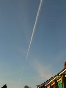 lines in the sky England 12 May 2019 chemtrail geoengineering