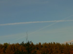 lines in the sky England 12 May 2019 chemtrail geoengineering