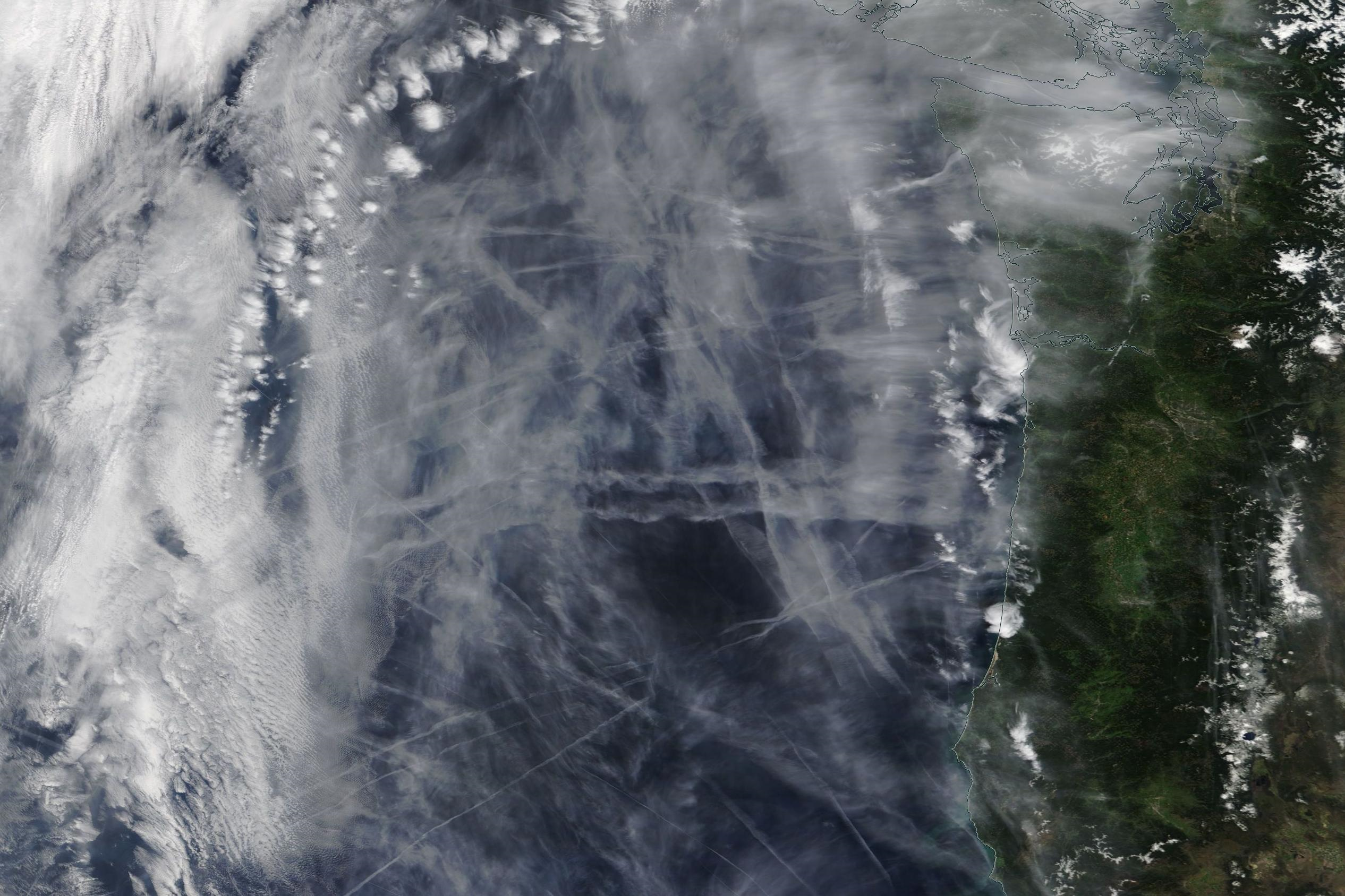 west coast USA chemtrails geoengineering April 17 2016 https://go.nasa.gov/32e0Cr3