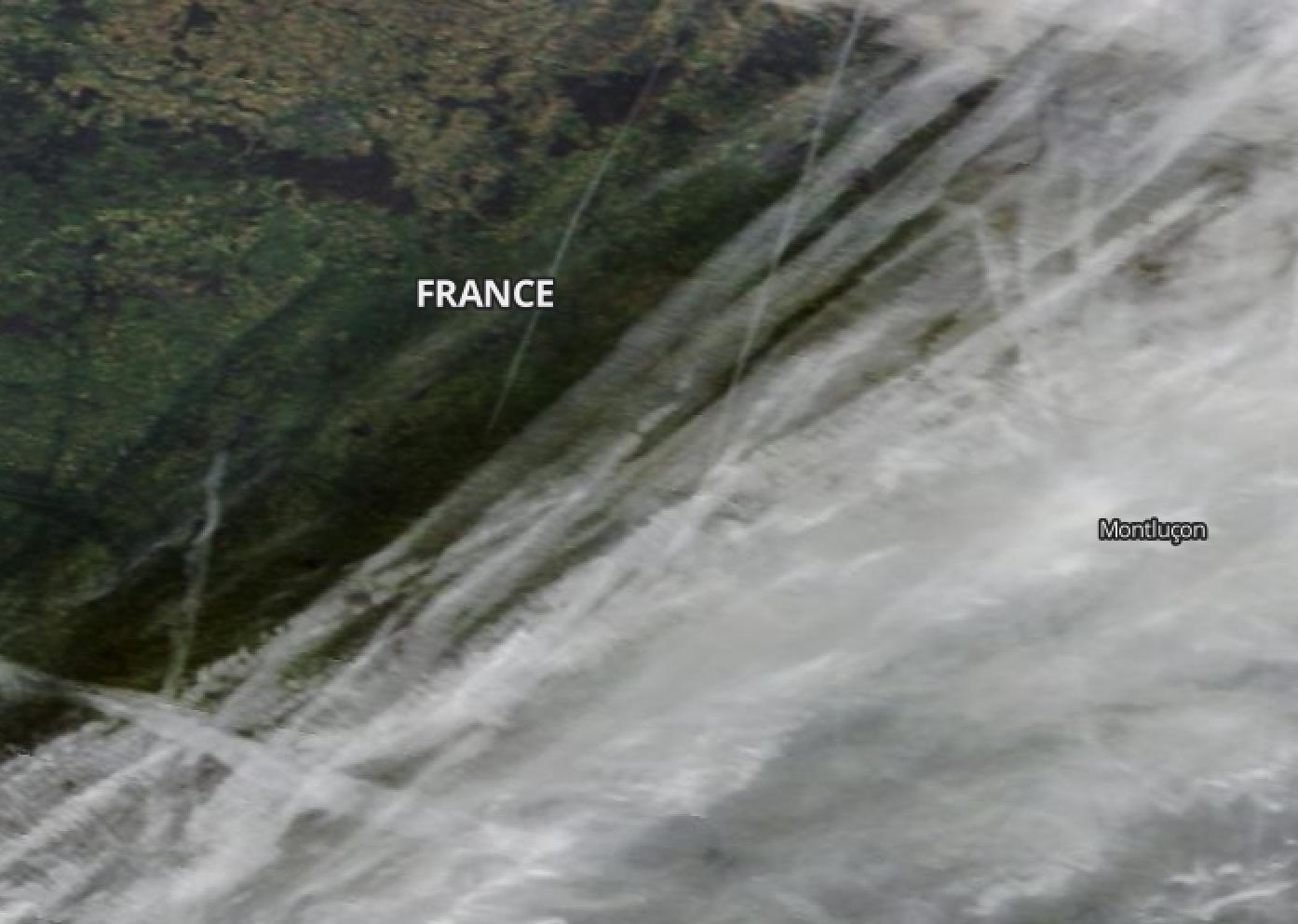 Close-up chemtrail France 31 Dec 2019. https://go.nasa.gov/2rKKU9D