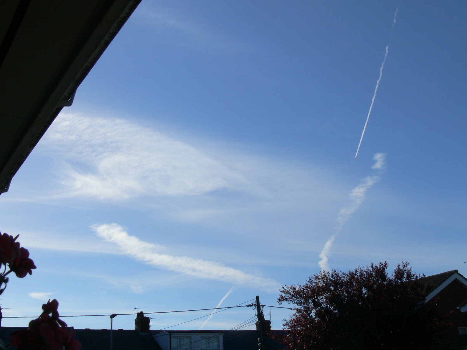 UK chemtrail, NE England 22 June 2019 07:17 hrs