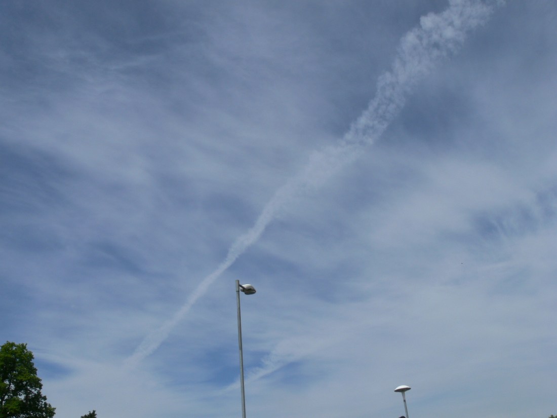 UK chemtrail, NE England 23 June 2019 12:27 hrs