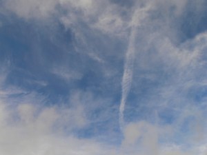 Chemtrail geoengineering lines in the sky NE England note an aluminized sky and often difficult to see chemtrails. 21 Feb 2020.